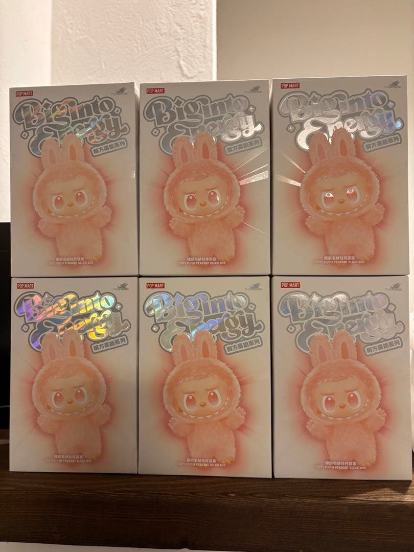 ラブブ　エナジー　ラック　Luck popmart Labubu