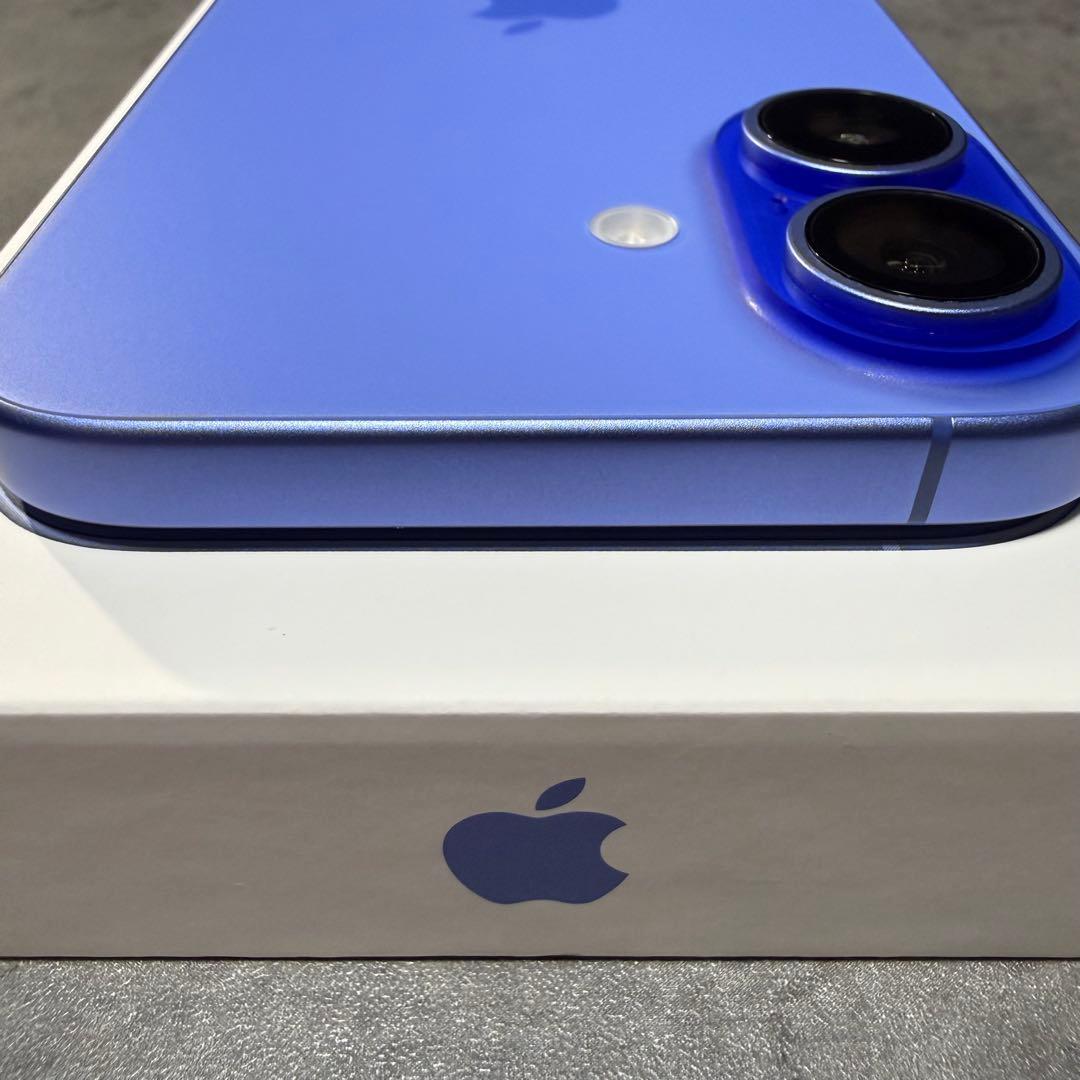 【美品】iPhone16 ウルトラマリン 128GB SIMフリー