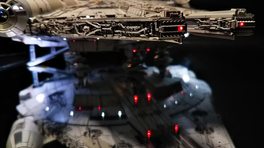 フル電飾改修 ミレニアムファルコン 1/144 塗装　 完成品 12V