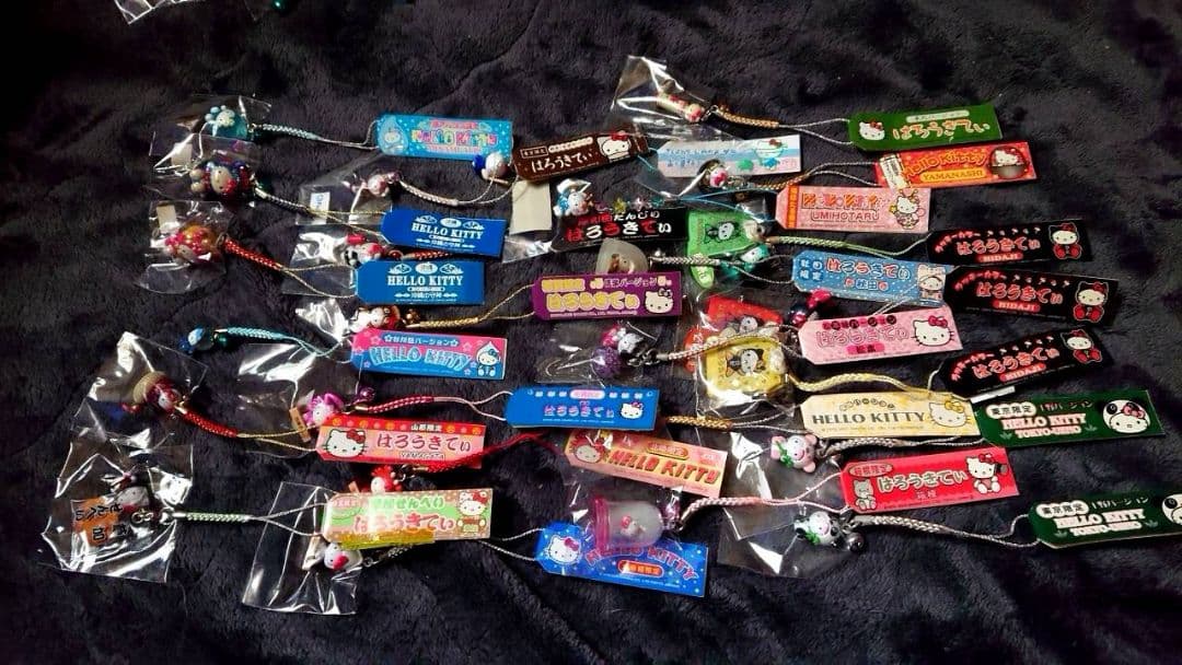 s*e様 ご当地ハローキティ ストラップ 100個セット