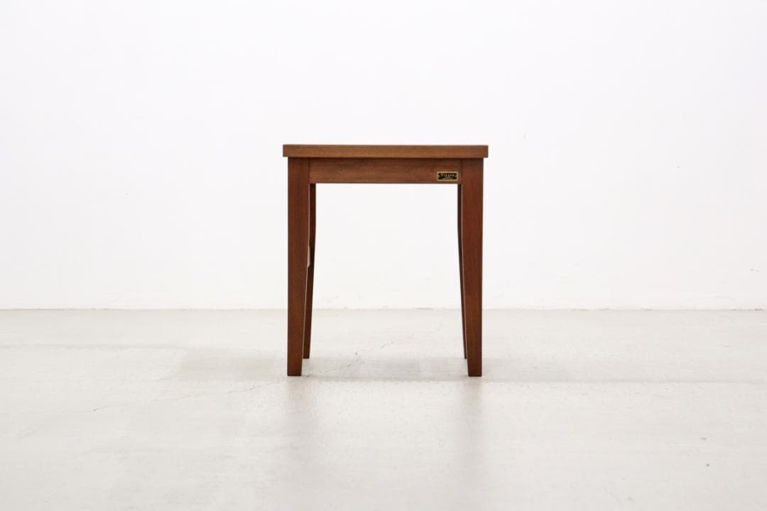 シャルドネ PINEAU ピノウ ウォールナット無垢材 スツール チェア モダン