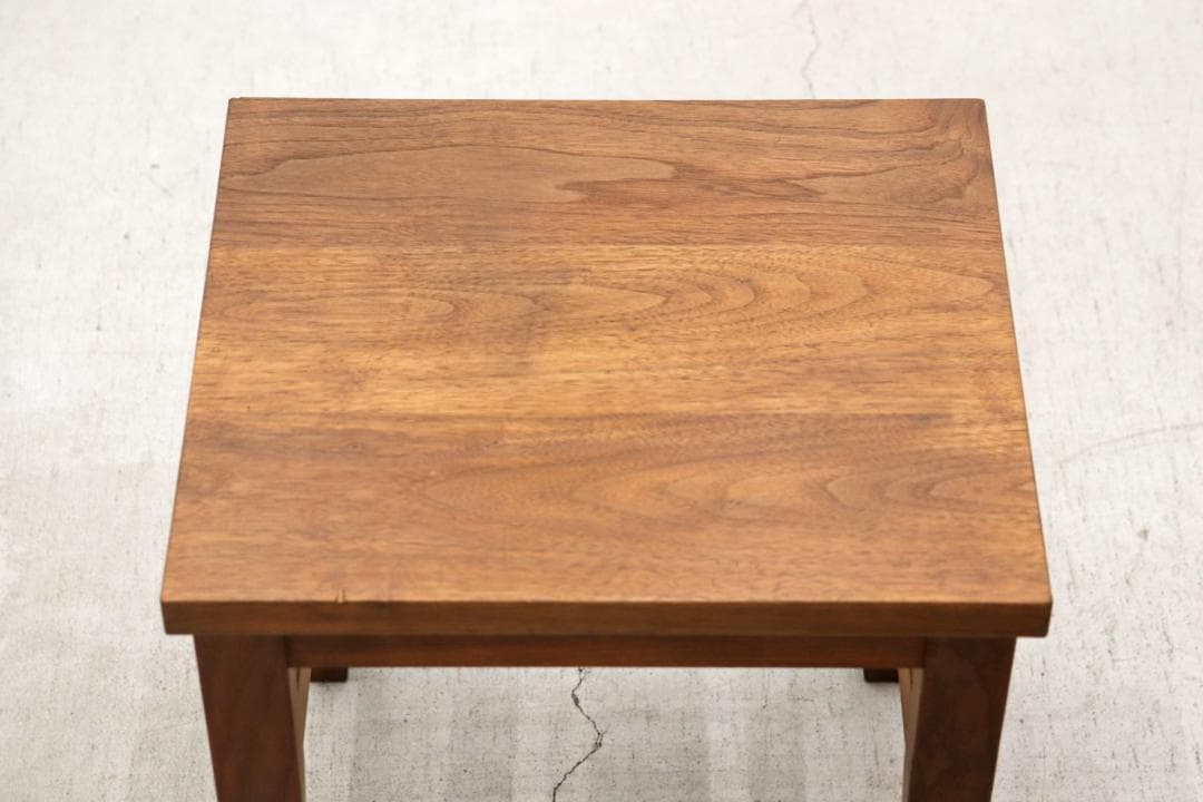 シャルドネ PINEAU ピノウ ウォールナット無垢材 スツール チェア モダン