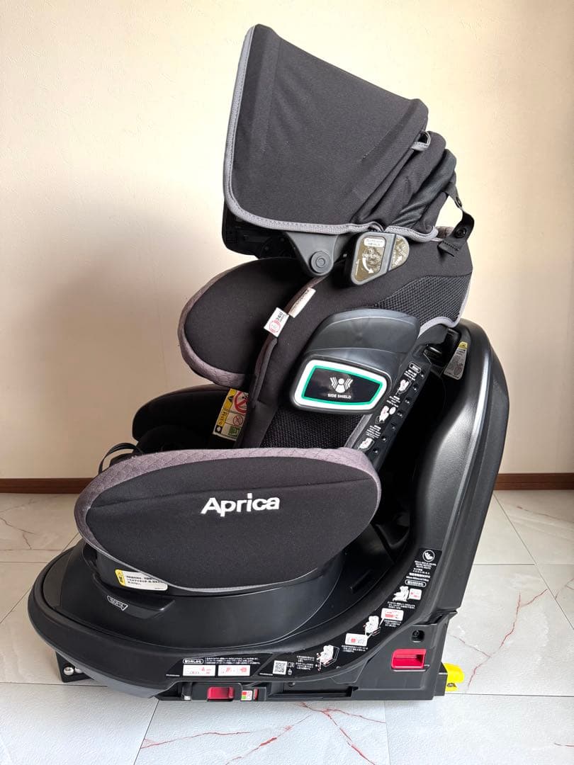 アップリカ フラディアグロウ ISOFIX 360° セーフティー AB