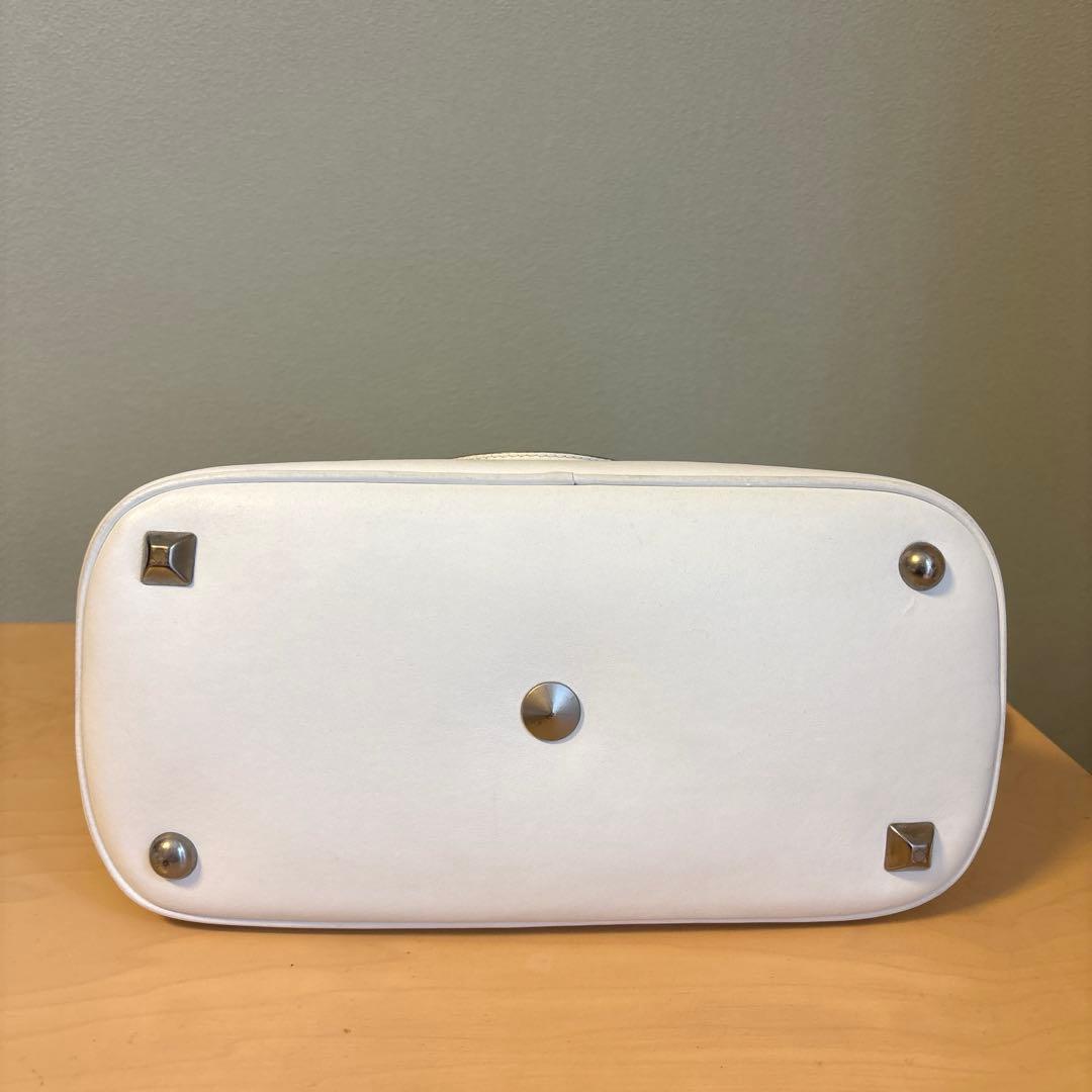 正規品 メゾンマルジェラ5AC ミニ26cm 白レザーショルダーバッグ
