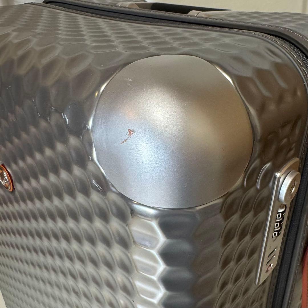 i*4様 シルバー ポリカーボネート キャリーケース