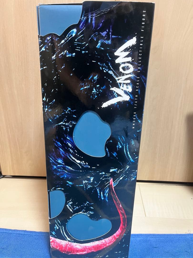 ホットトイズ　ヴェノム