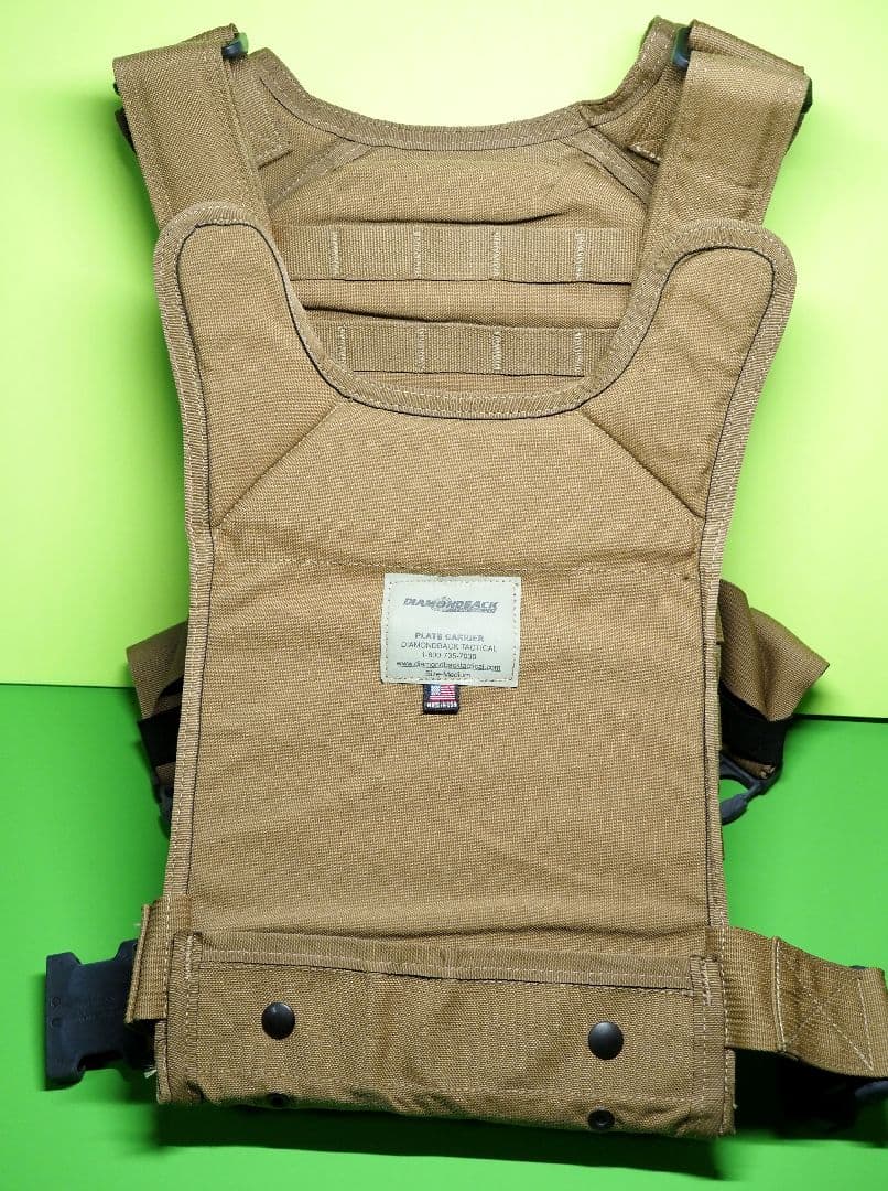 タクティカルベスト(ダイヤモンドバック実物)プレートキャリア(弾倉は含みません)