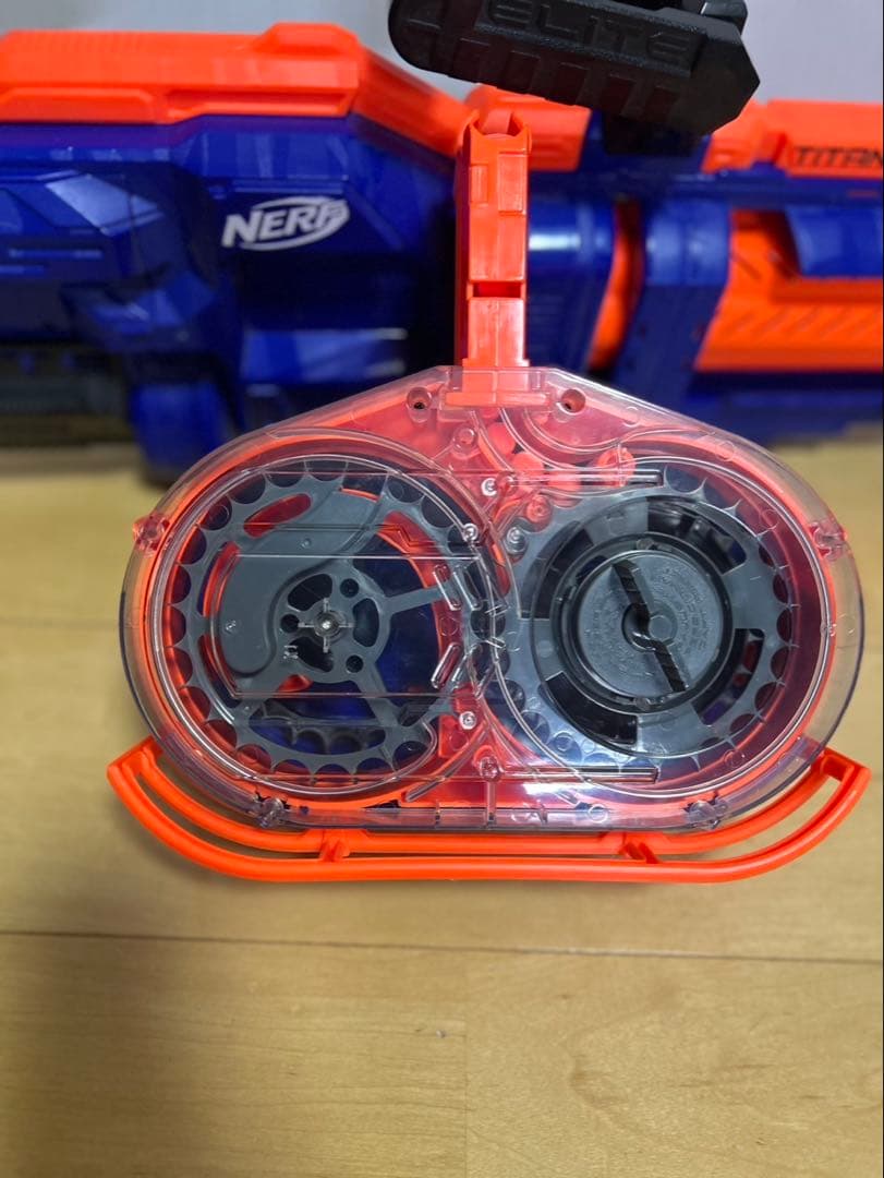 r*1様 (激レア）NERF Titan CS-10 トイガン 80発マガジン
