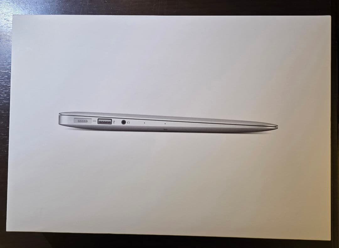 MacBook Air 11インチ　A1465 128GB