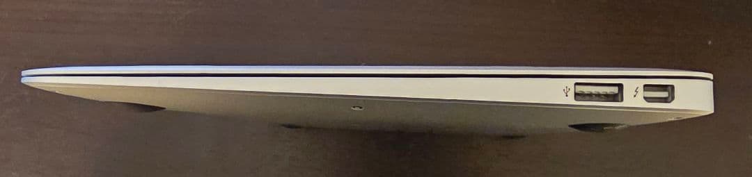 MacBook Air 11インチ　A1465 128GB