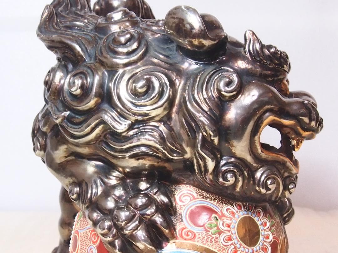 【希少・良品】九谷焼 狛犬 シルバー/銀色 玉乗り獅子/シーサー 魔除け 置物