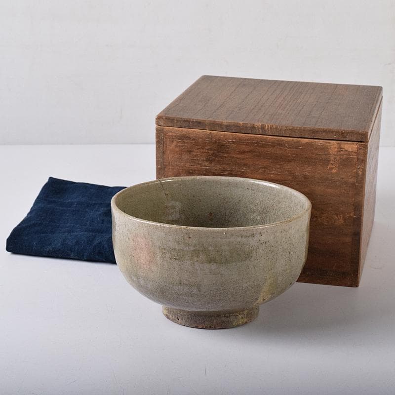 朝鮮美術　李朝　高麗青磁　茶碗　時代箱付　M　R8402