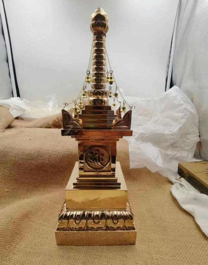 【修縁堂】密教法具 宝篋印塔 仏教美術 弘法大師 真鍮製vajra29cm