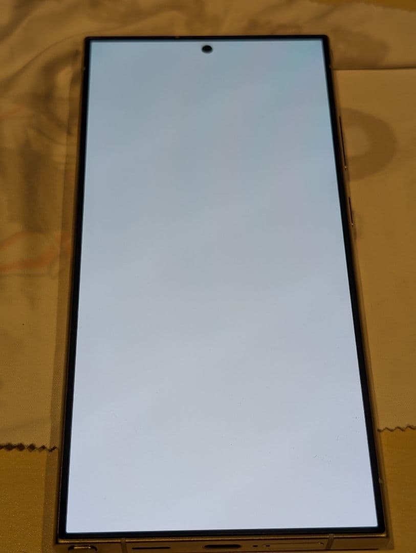 韓国版　Galaxy S24 Ultra チタニウムイエロー　ROM256GB