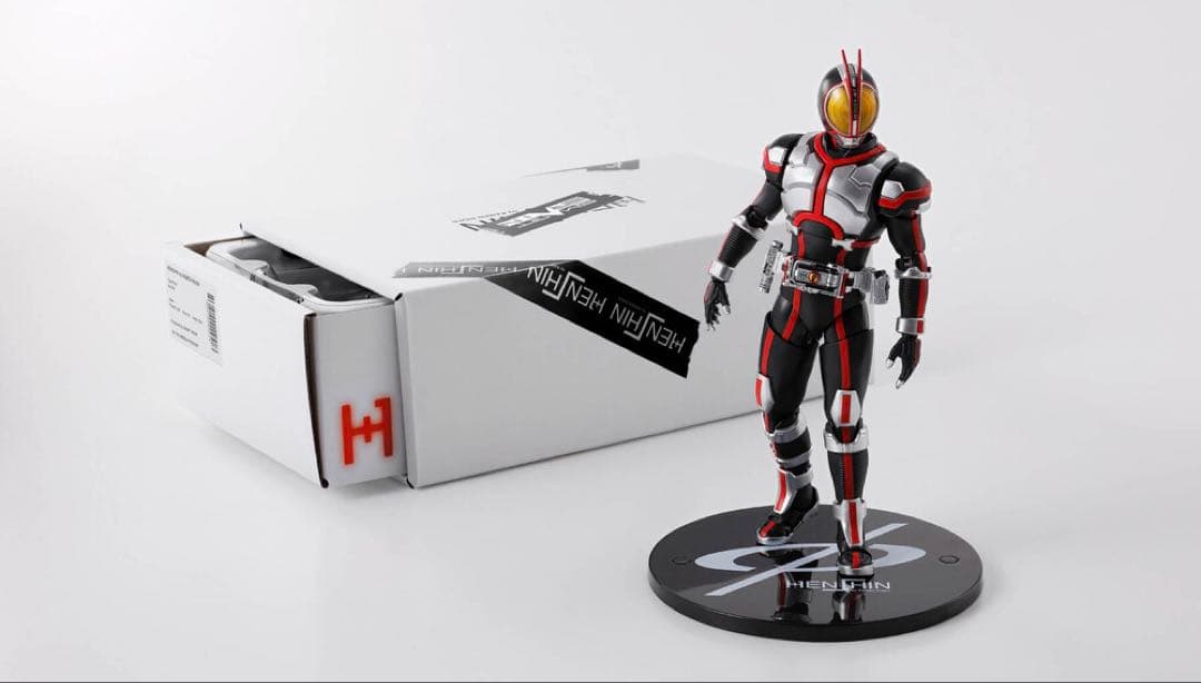 真骨彫 仮面ライダーファイズ× HENSHIN by KAMEN RIDER