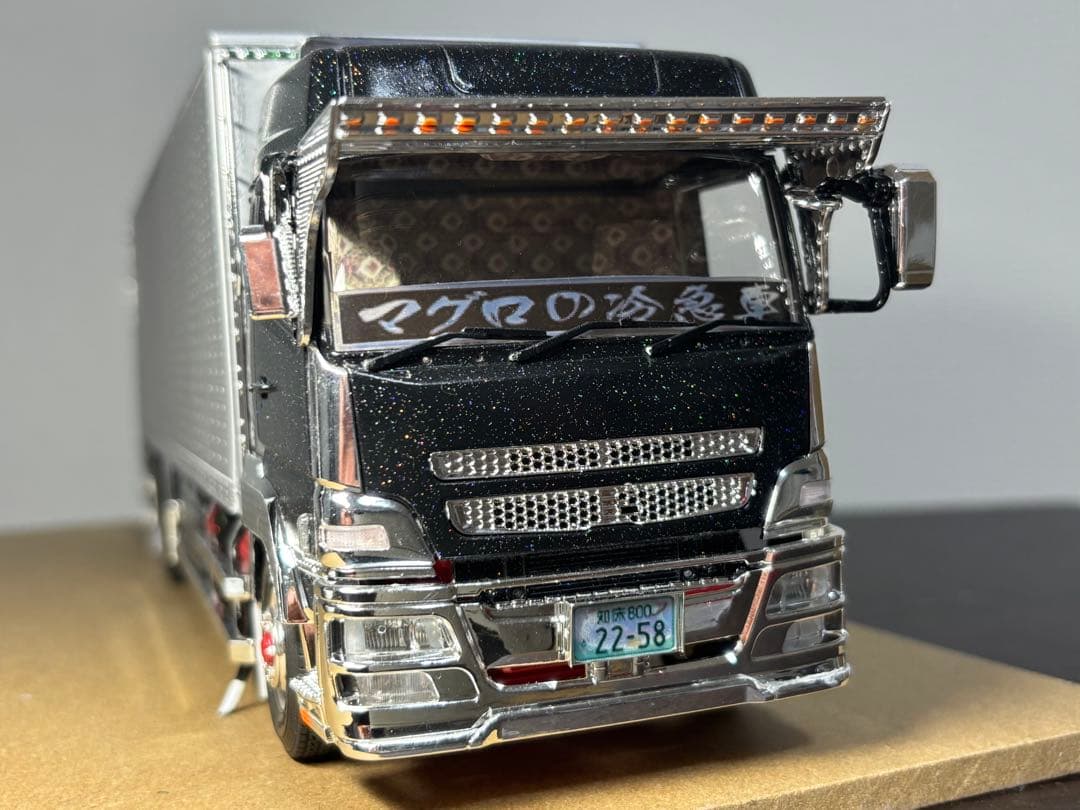 1/32 アオシマデコトラ　ヘビーフレイト　三菱スーパーグレート完成品
