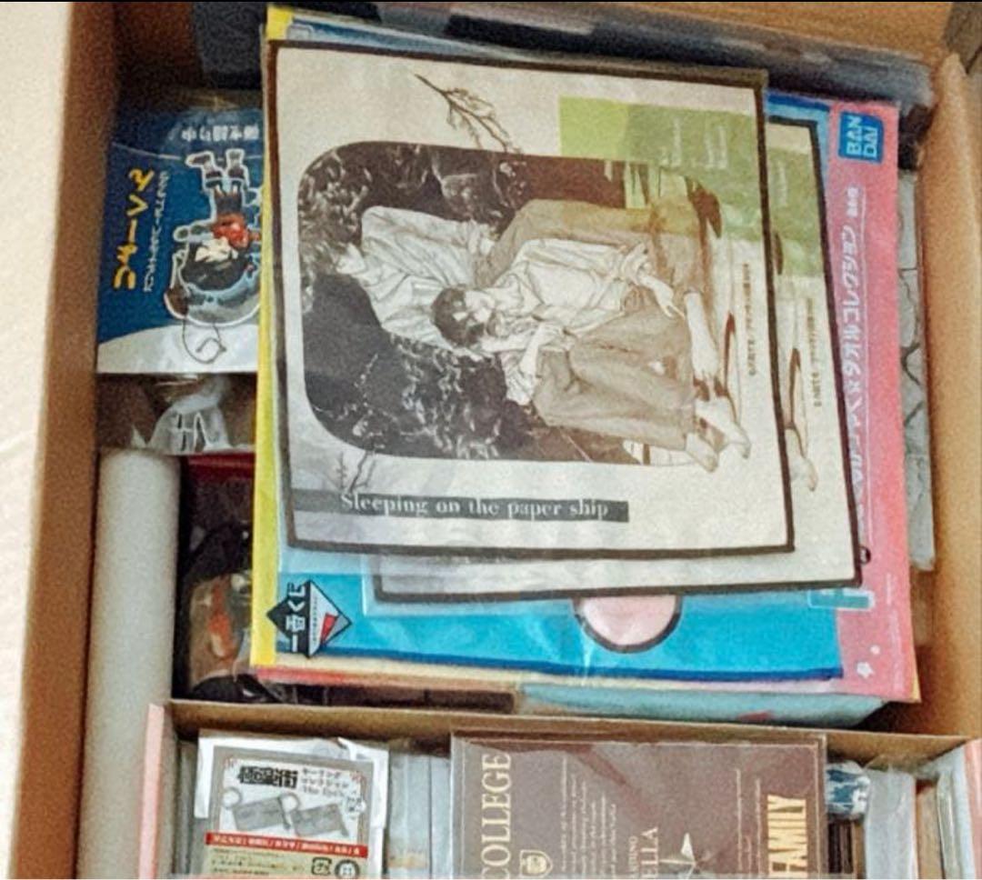 アニメ　漫画グッズ　缶バッジ　紙類　付録類　まとめ売り