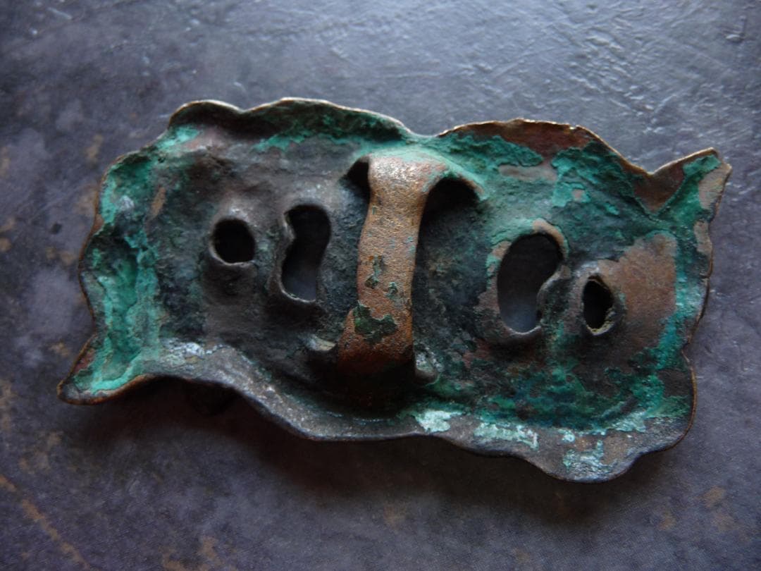 青銅器　オルドス　腰飾り