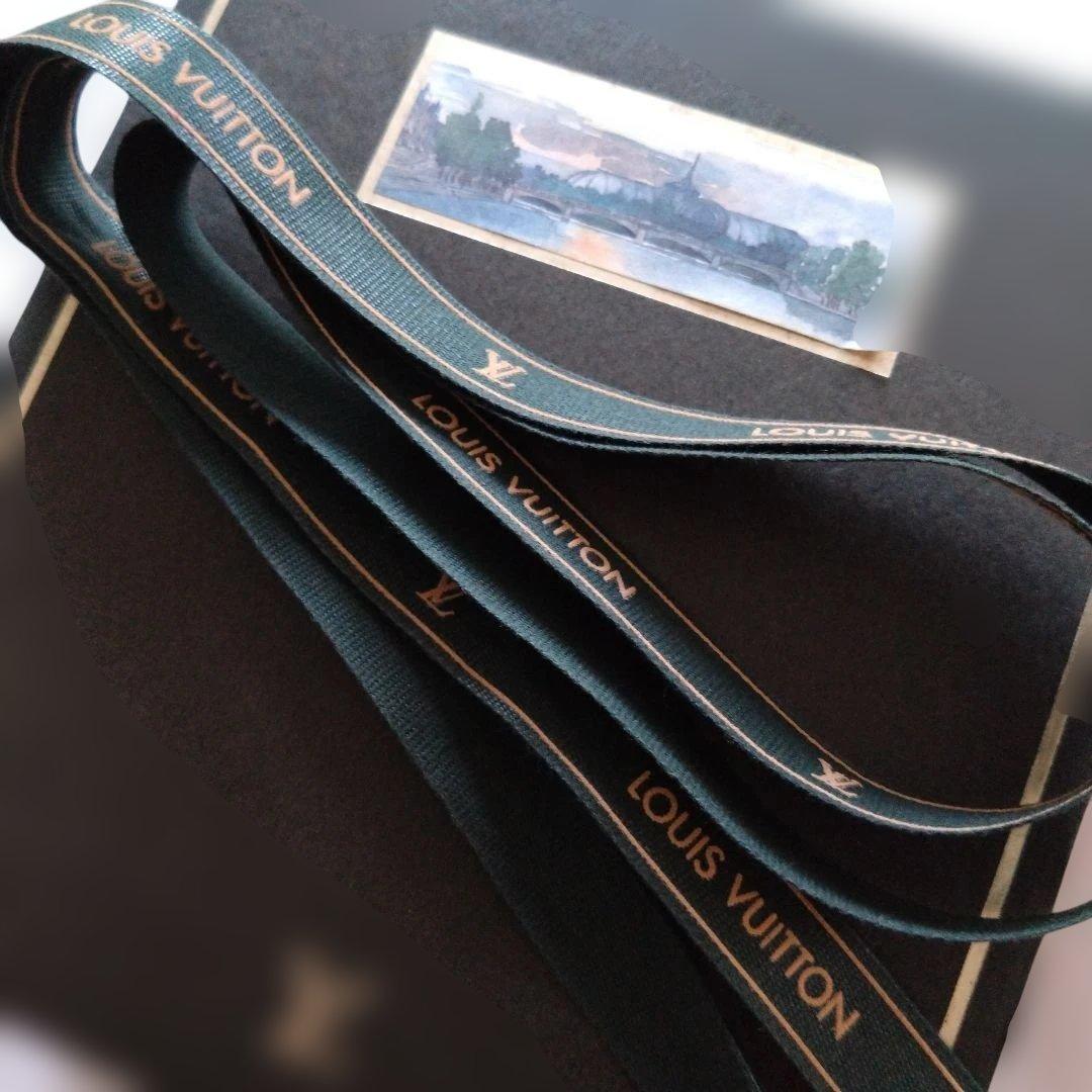 LOUIS VUITTON エピ レザー ジュエリーケース パリ専用箱 リボン付