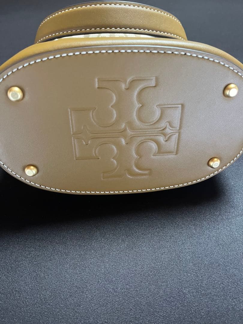 Tory Burch バケットバッグ