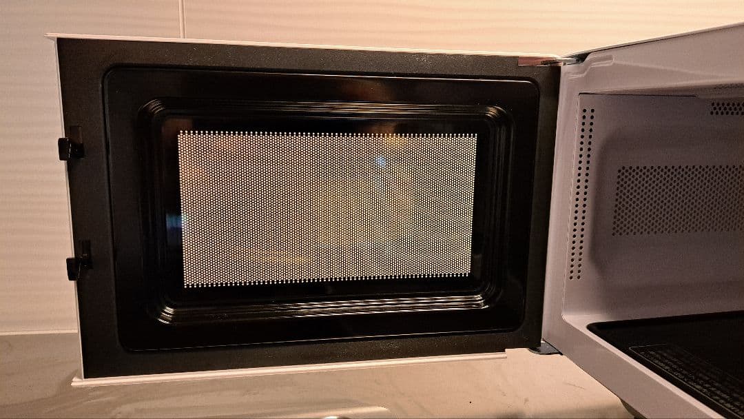 【美品】アイリスオーヤマ 電子レンジ KMB-F186-W 2023年製造