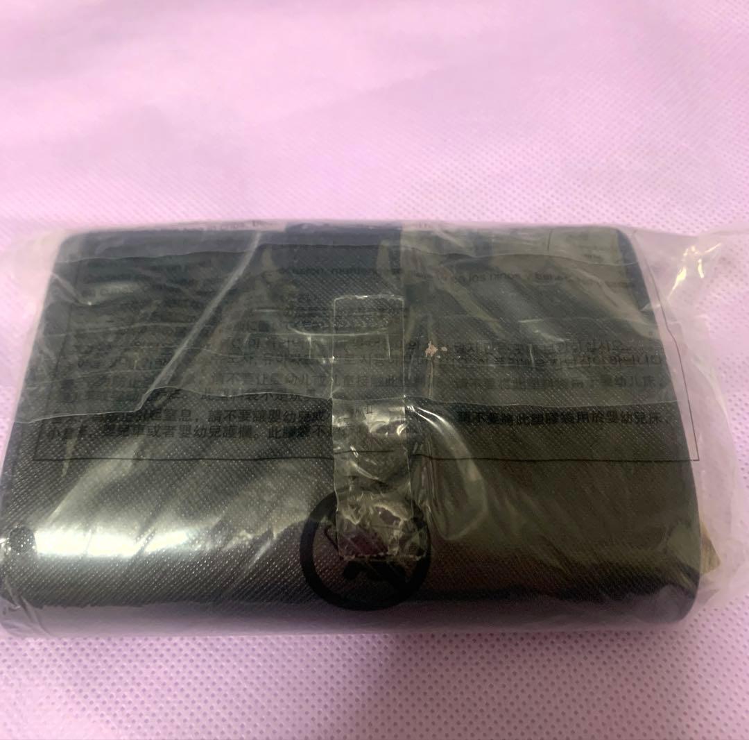 ★未使用★MICHEAL KORS 二つ折り財布