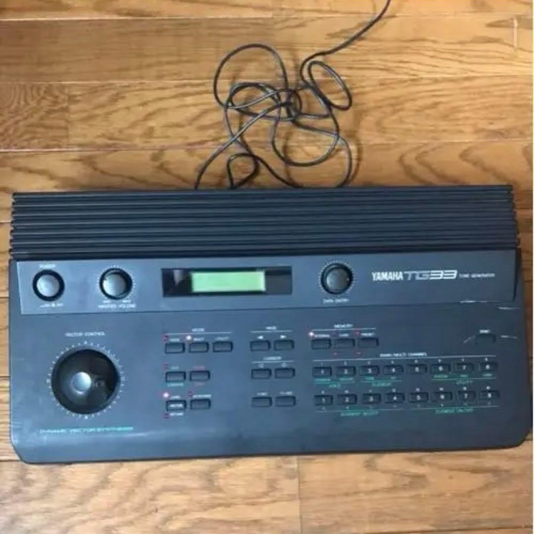 YAMAHA TG33 シンセサイザー