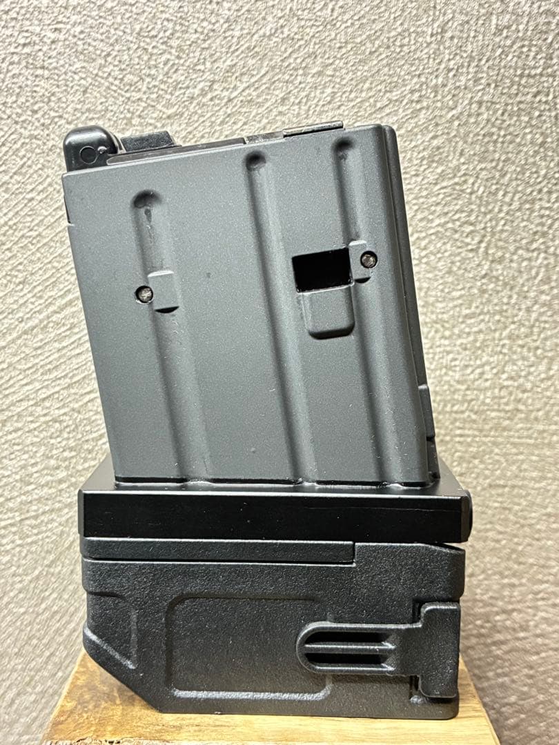 R7-33 東京マルイ GBB M4 マガジンアダプター 外部ソース仕様