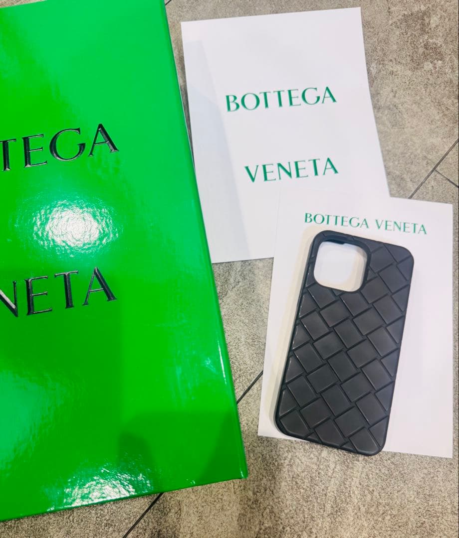 【レア商品！】ボッテガヴェネタ iPhoneケース 15promax ラピリ