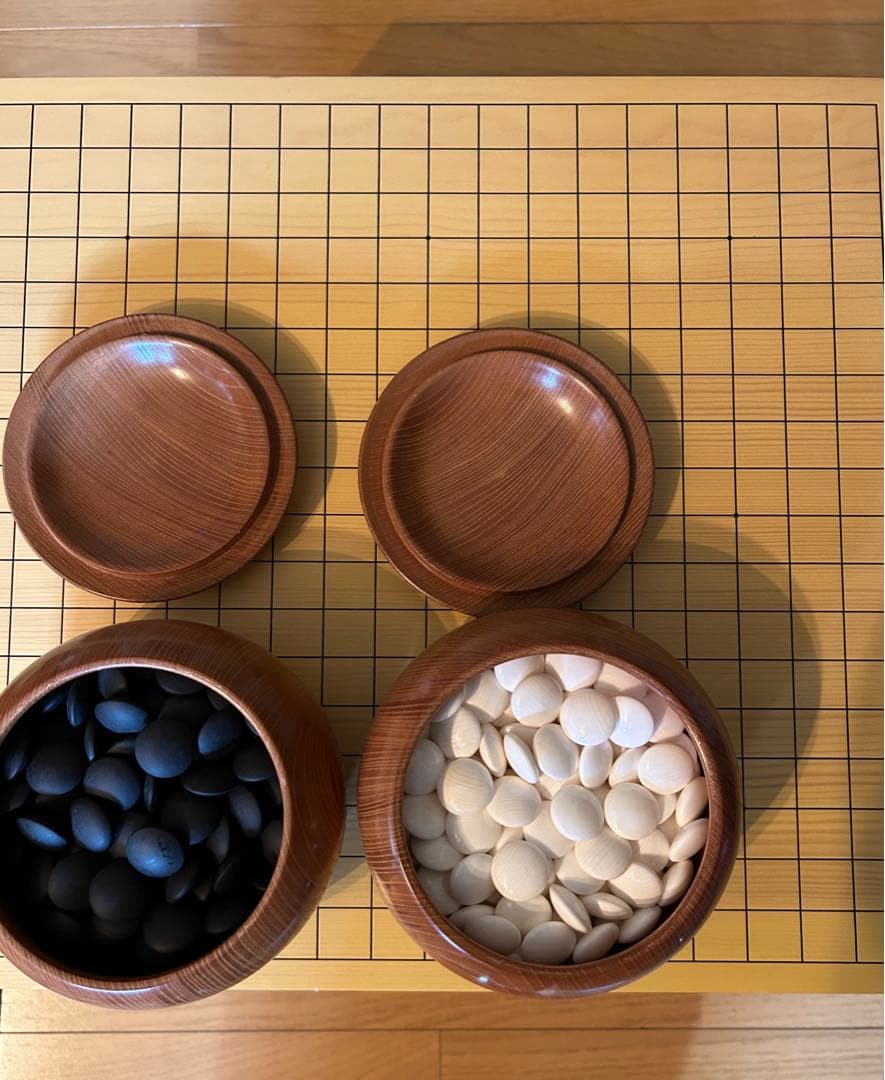 碁盤 囲碁セット 盤厚18cm 盤上42×45cm 脚付き へそ有り 蓋付き