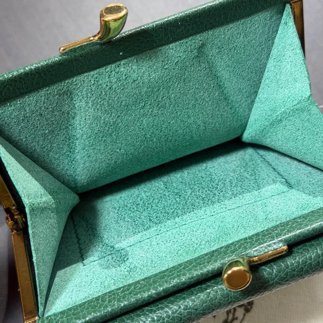 【新品未使用】イルビゾンテ 二つ折り がま口 財布 グリーン