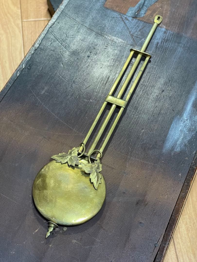 動作品 尾張時計 カレンダー付10吋八角尾長 柱時計