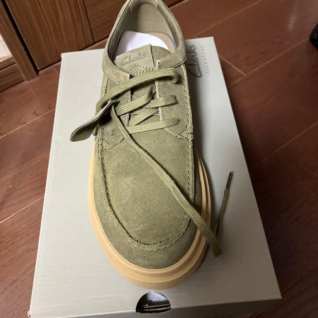 Clarks オリーブ スエード デッキシューズ