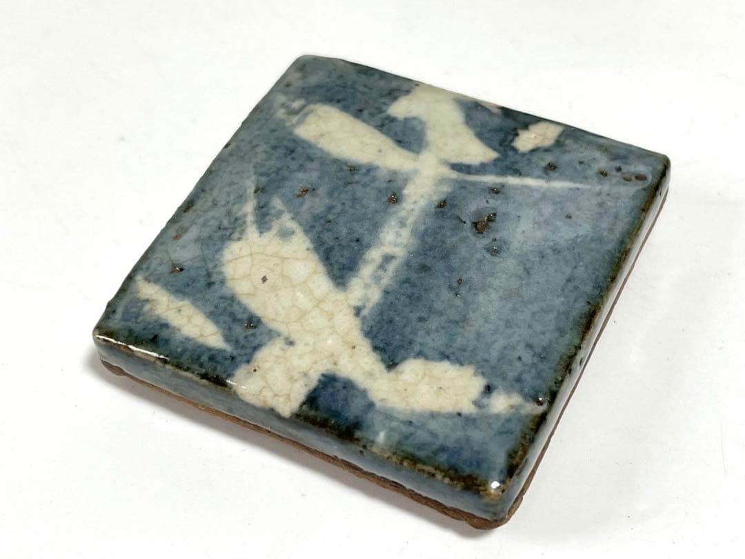 作家物　陶芸家　河井寛次郎　？　呉須鉄薬草文合子　香合　角型　箱付き　民藝　民芸