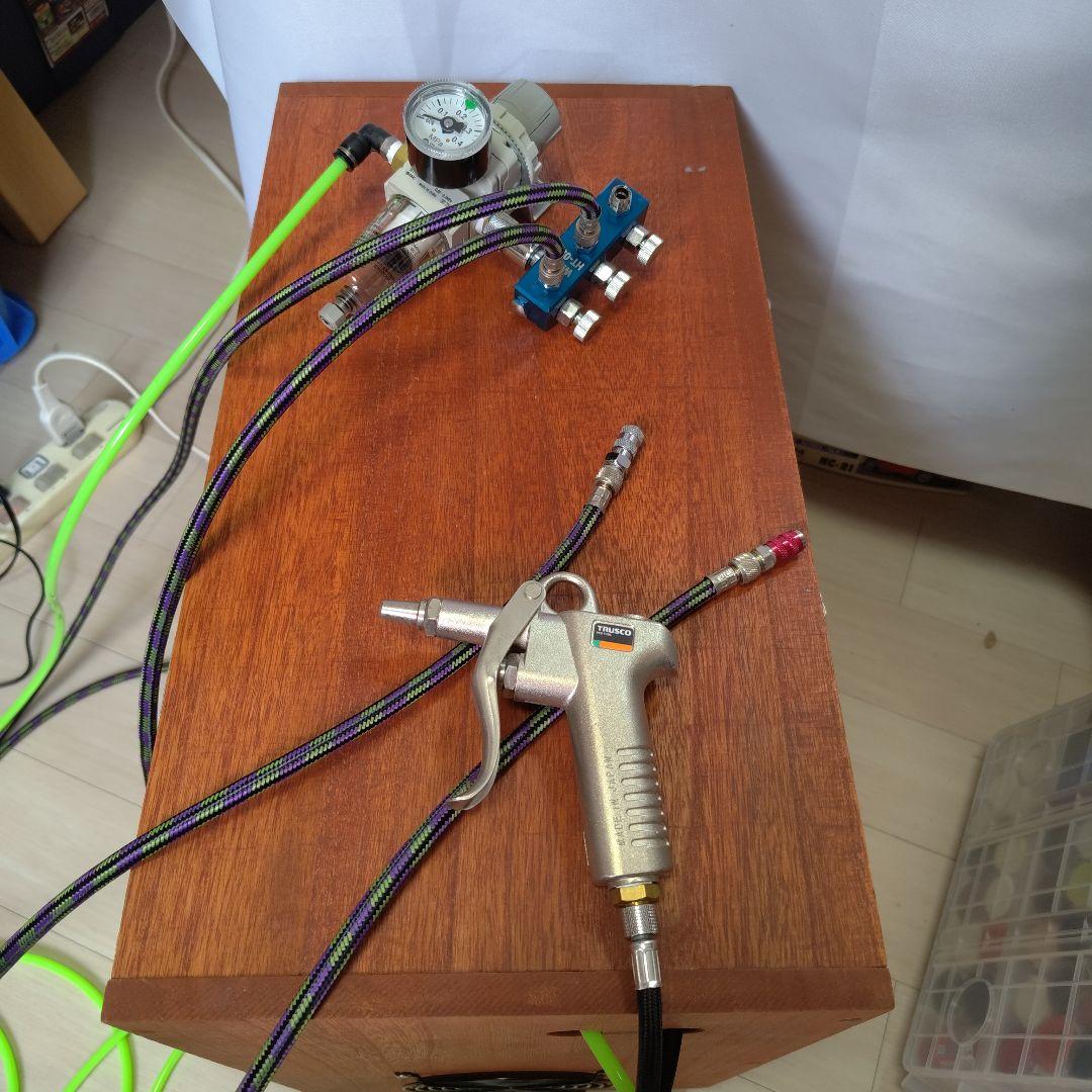 模型作成用 コンプレッサー SMCレギュレーター