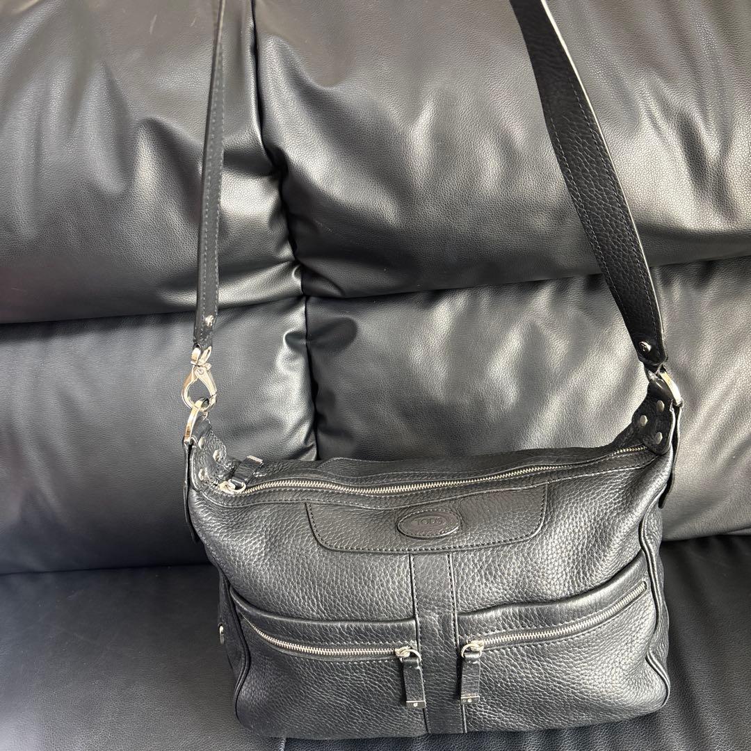 美品TOD'S レディースショルダーバッグ　ワンショルダーバッグ