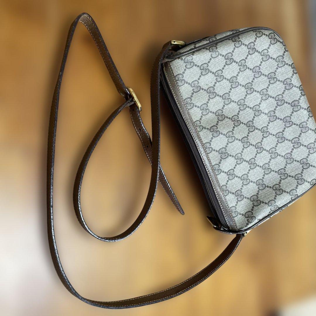 Gucci GGパターン ショルダーバッグ　(89.02.032)