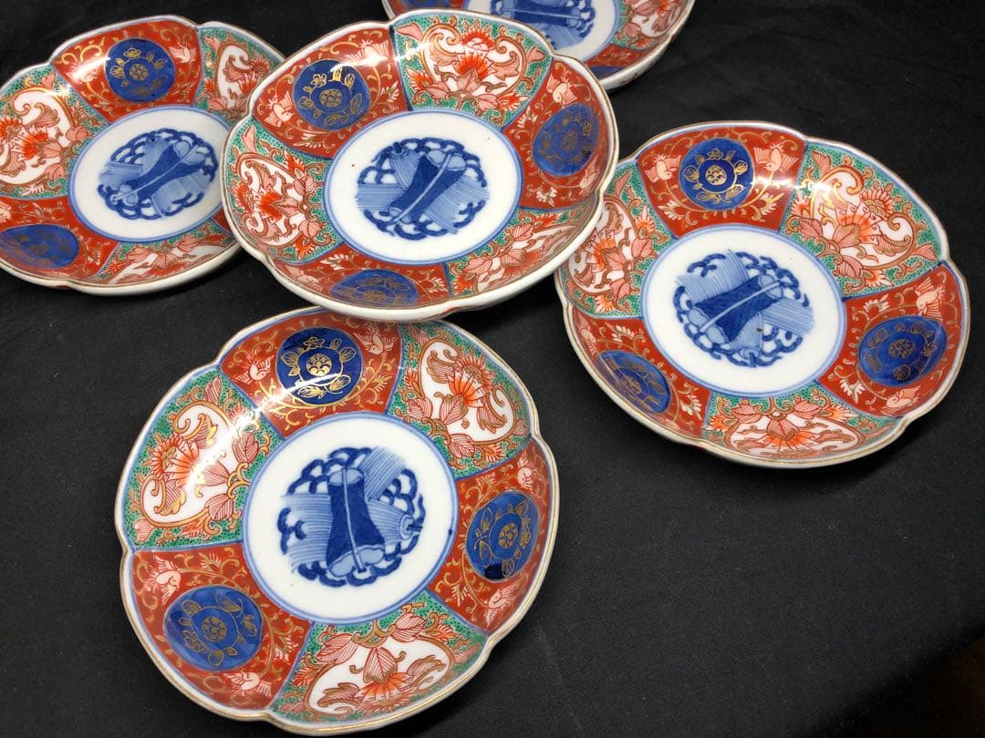 大聖寺伊万里　金襴手皿　五客