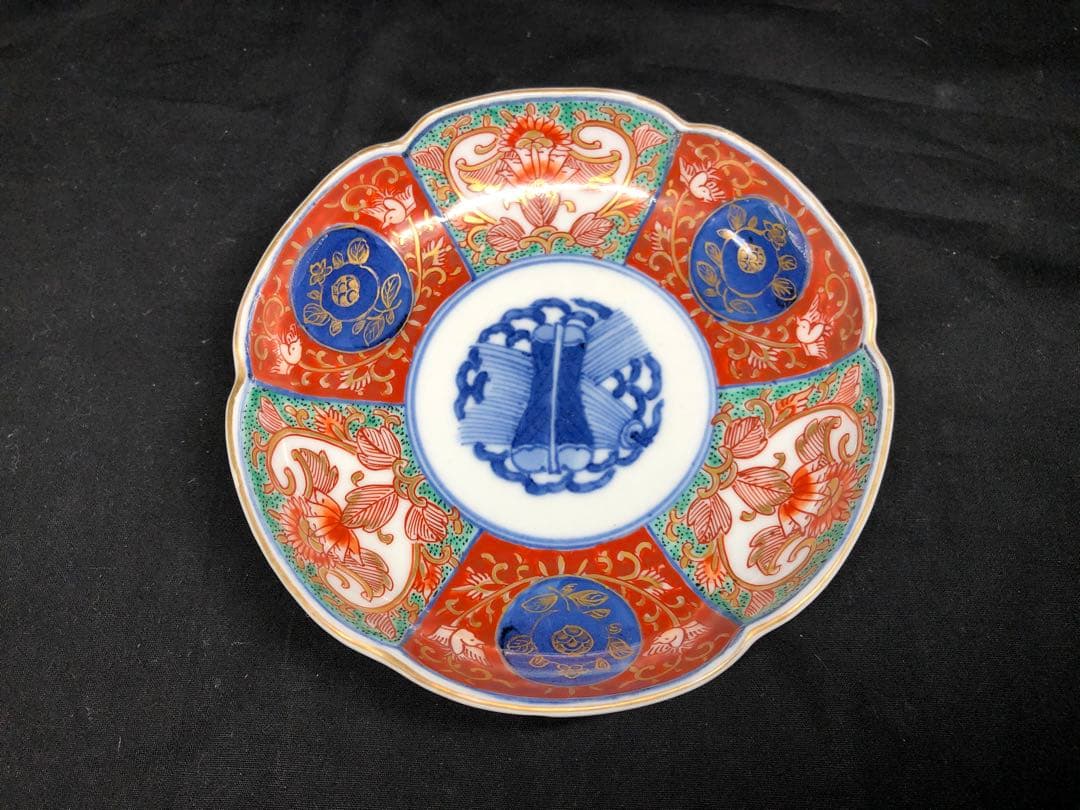 大聖寺伊万里　金襴手皿　五客