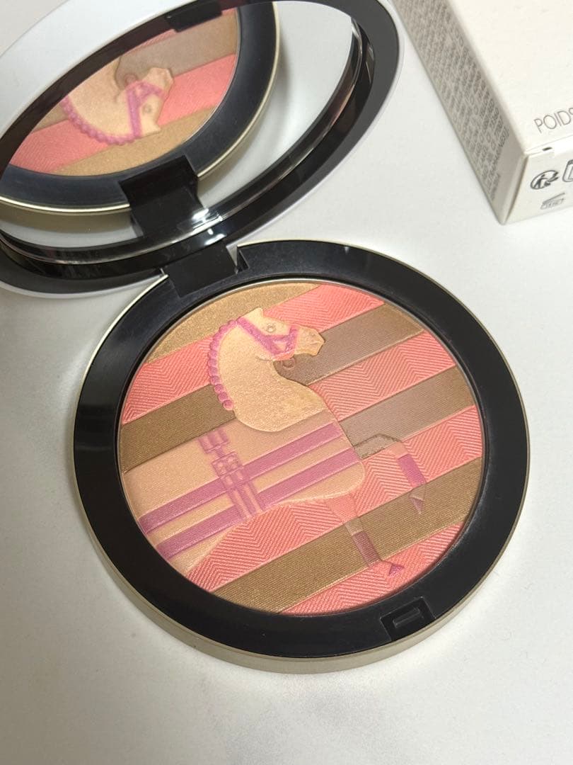 HERMES プードルロカバールフェイスパウダー