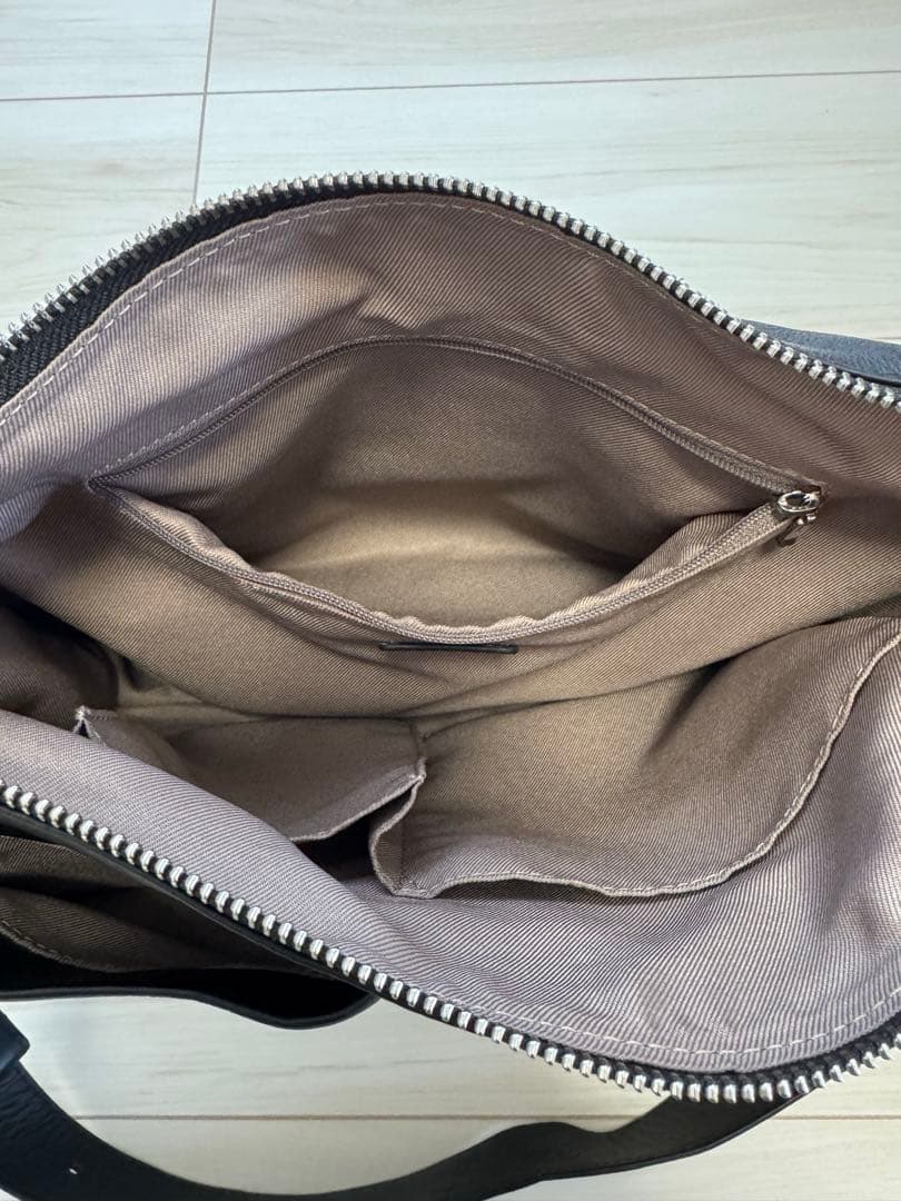 【イアパピヨネ】スワローマチショルダーバッグ