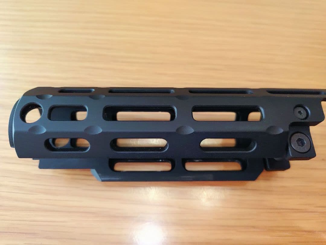 Midwest Industries MP5 ハンドガード＆マウント 実物