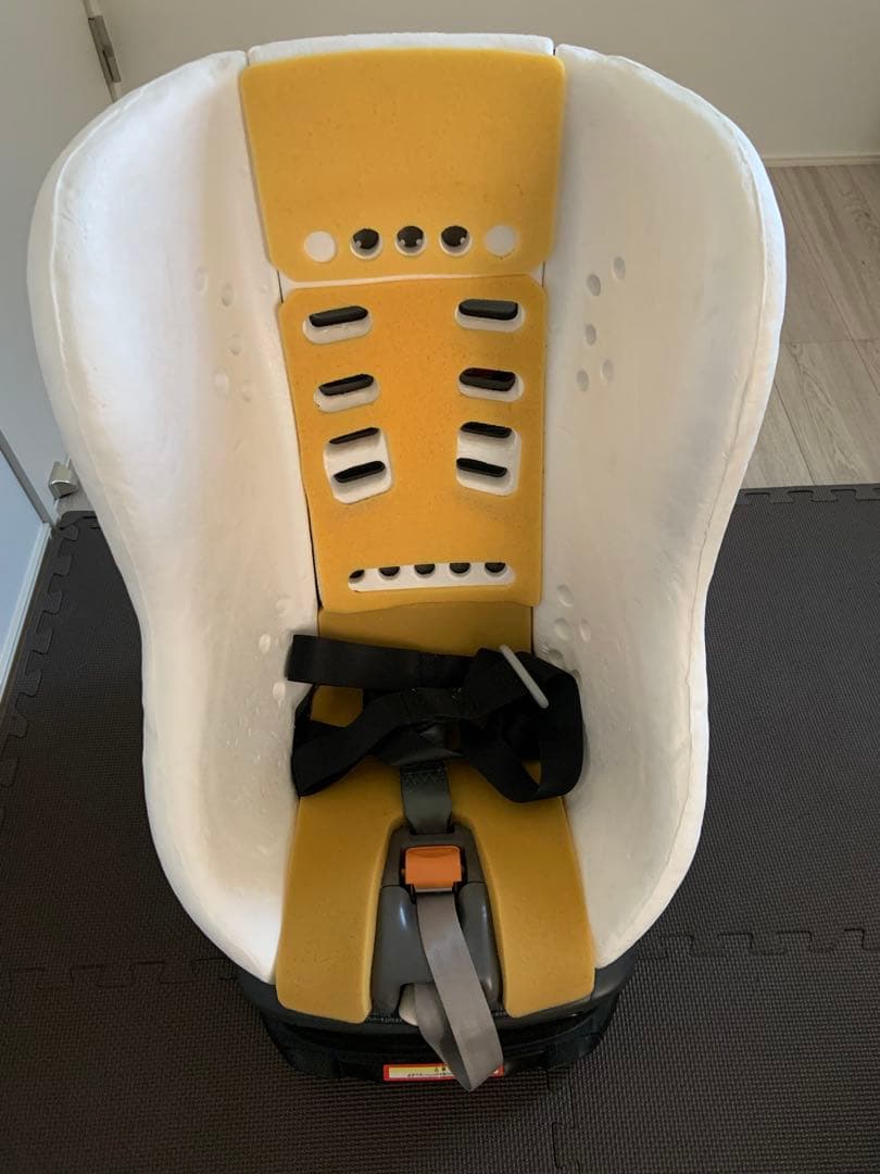 美品　コンビ combi 回転式チャイルドシート　チャイルドシート