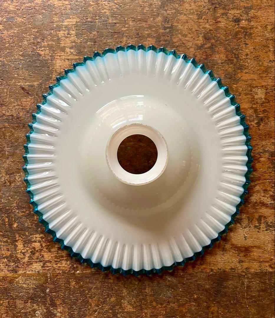 大正ロマン　青縁ギザ波　電笠　シェード　和ガラス　アンティーク　古道具　洋館