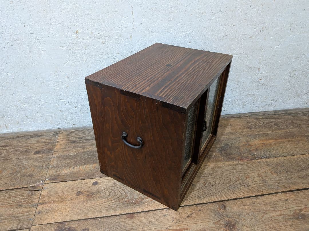 1111 アンティーク　ダイヤガラスのキャビネット　飾り棚　ケース　古家具レトロ