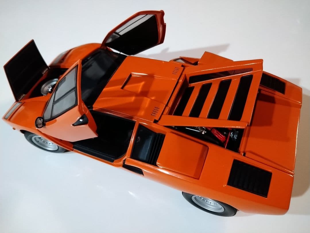 車　ＫＹＯＳＨＯ　1/18　ランボルギーニ　カウンタック　ＬＰ４００　ミニカー
