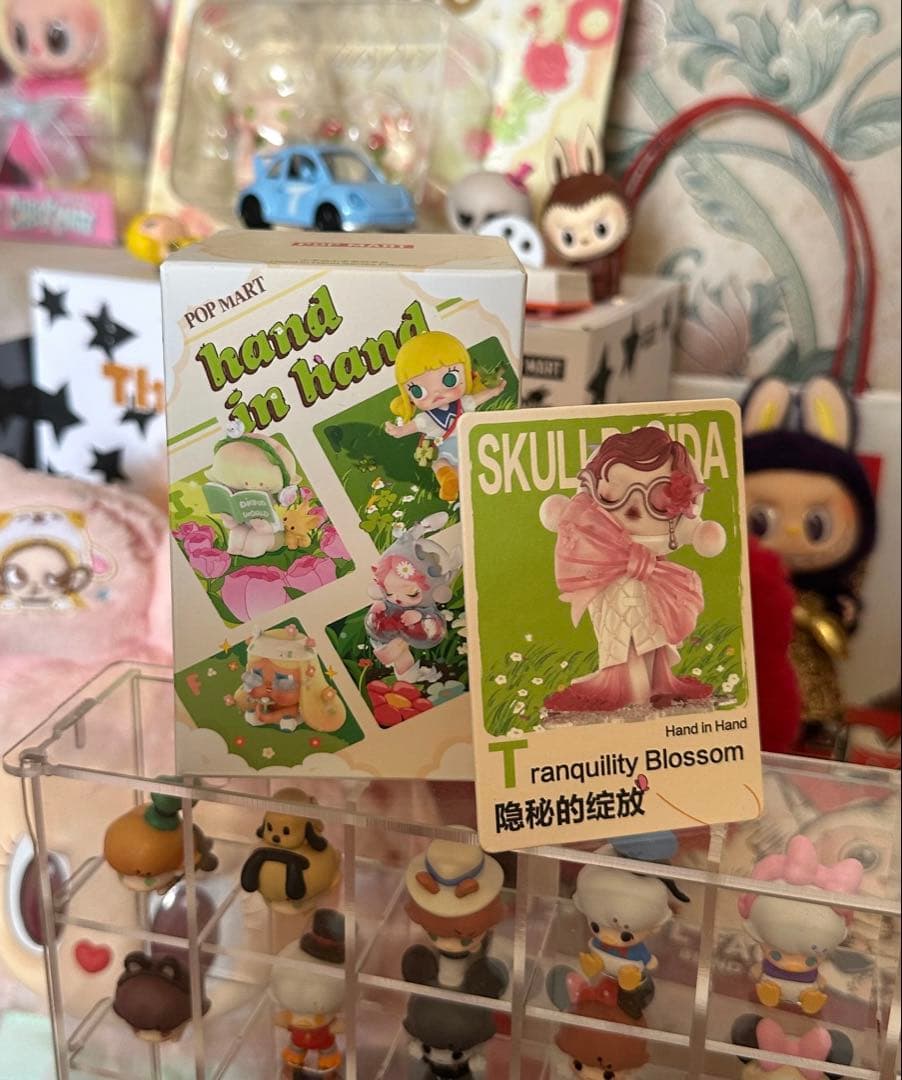 POPMART Hand in Handシリーズ
