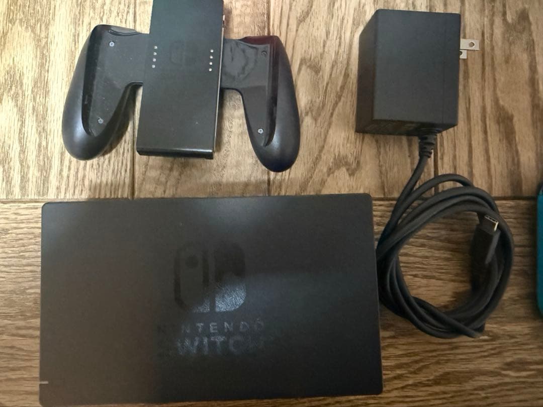 Nintendo Switch 本体 青/赤/緑/ピンク 充実付属品