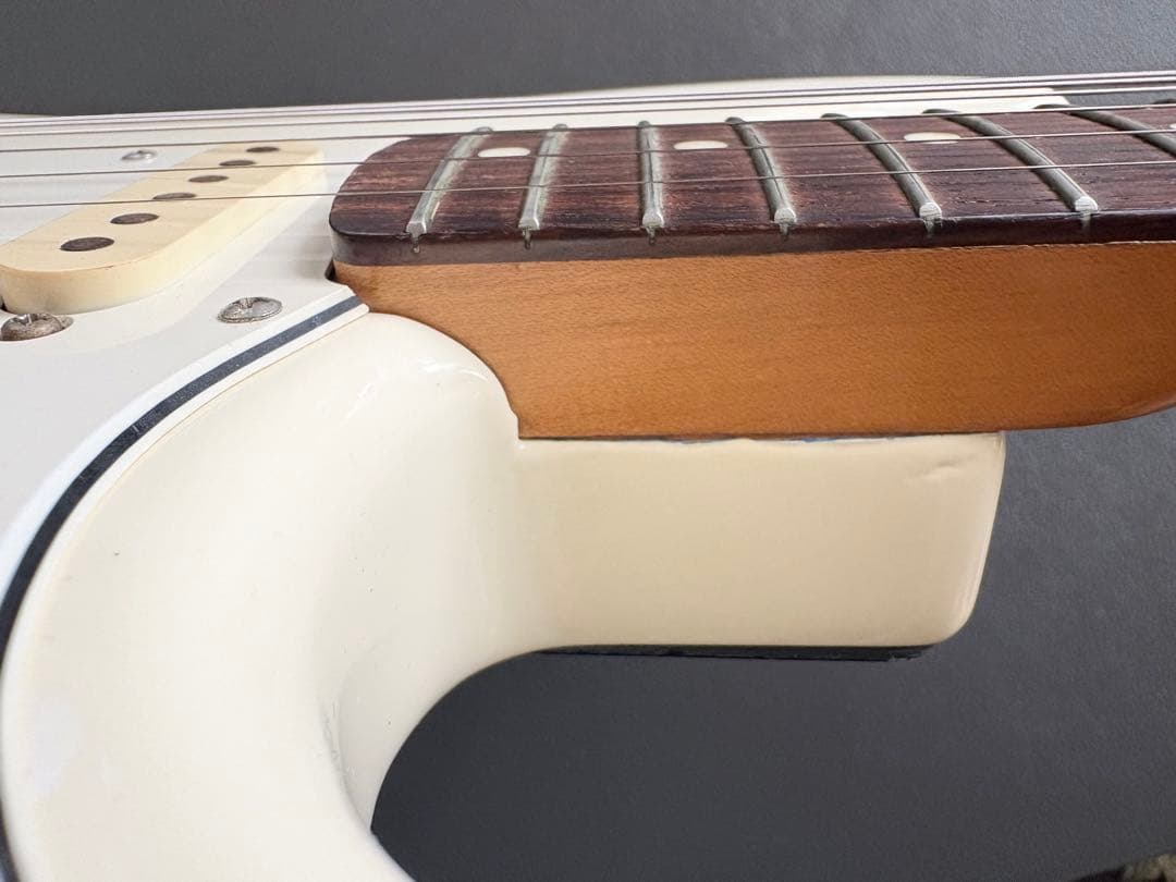 「Squier Eシリアル 80s フジゲン製 ラッカー再塗装 国産ストラト」