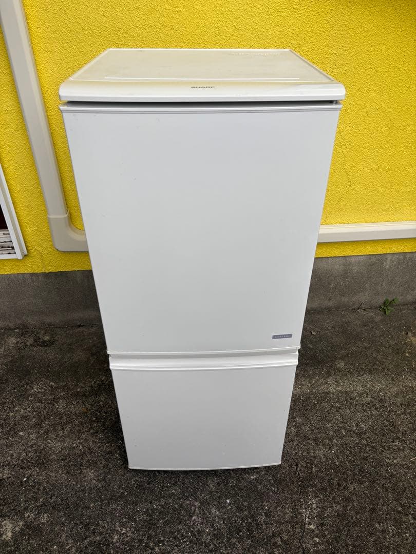冷凍冷蔵庫　SHARP シャープ　SJ-C14C 説明書付き